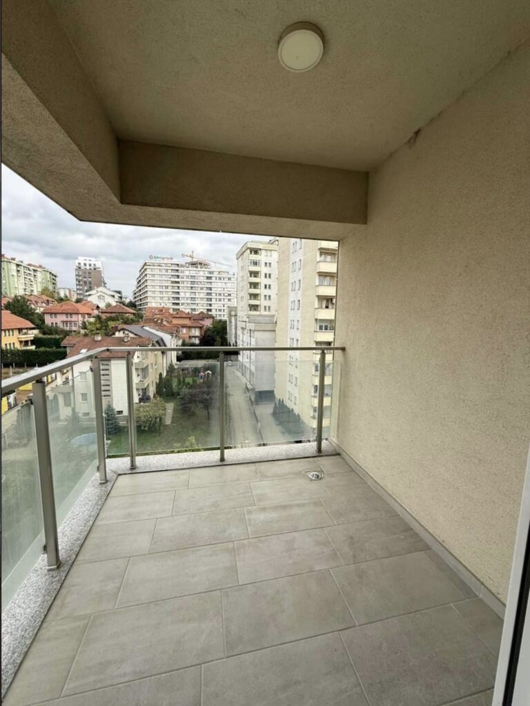 Banesë Me Qera Rruga B