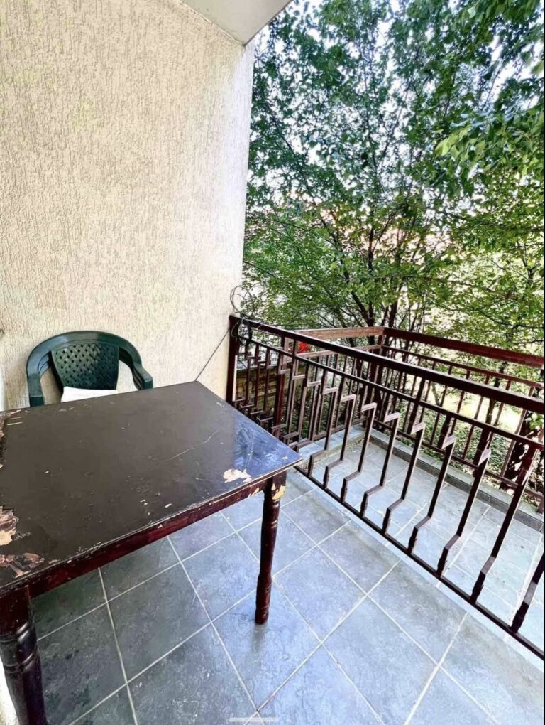 Banesë Me Qira Në Aktash