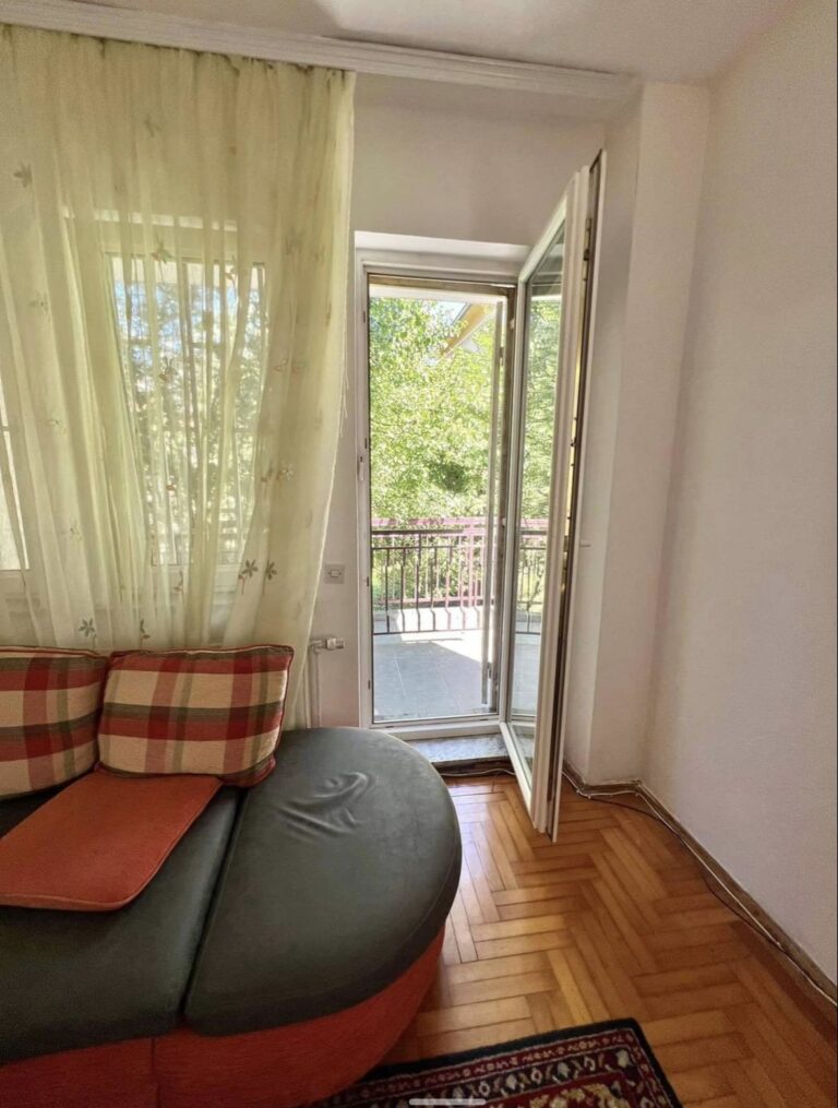 Banesë Me Qira Në Aktash