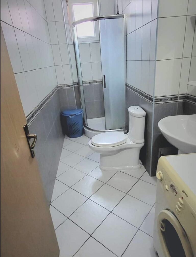 Banesë Me Qira Në Aktash
