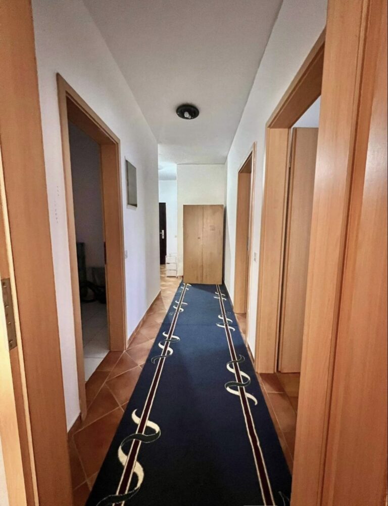 Banesë Me Qira Në Aktash
