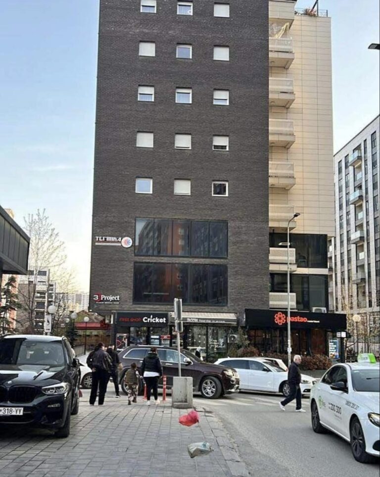 🔑 Banesë  Për Shitje Në Mati 1